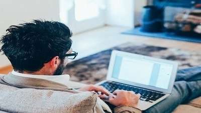 How to Make Passive Income Without Experience or a Website Course Free